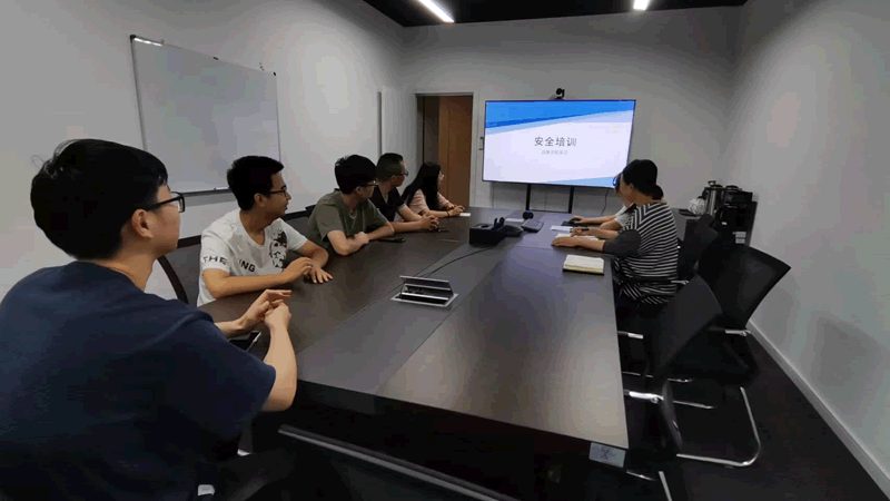 上海心理咨询师培训机构推荐：如何选择合适的学习平台**